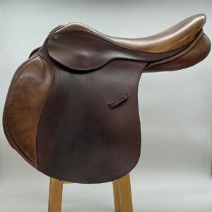 C3 County Conquest 17.5 W Saddle