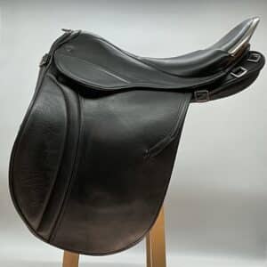 C31 Stubben Scout 18 (30) Black Saddle