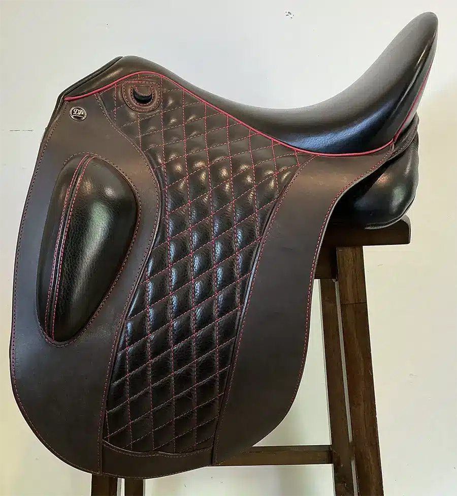 5714 Novaflex Bolero Dressage Deluxe 17.5 Saddle